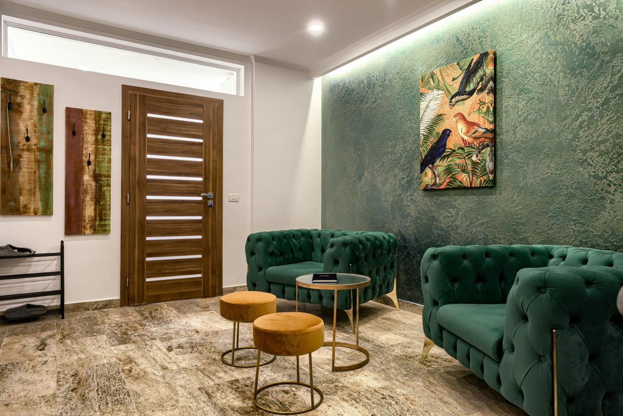 Sika Palladium Garden & Spa Central Apartment Arad Exteriör bild